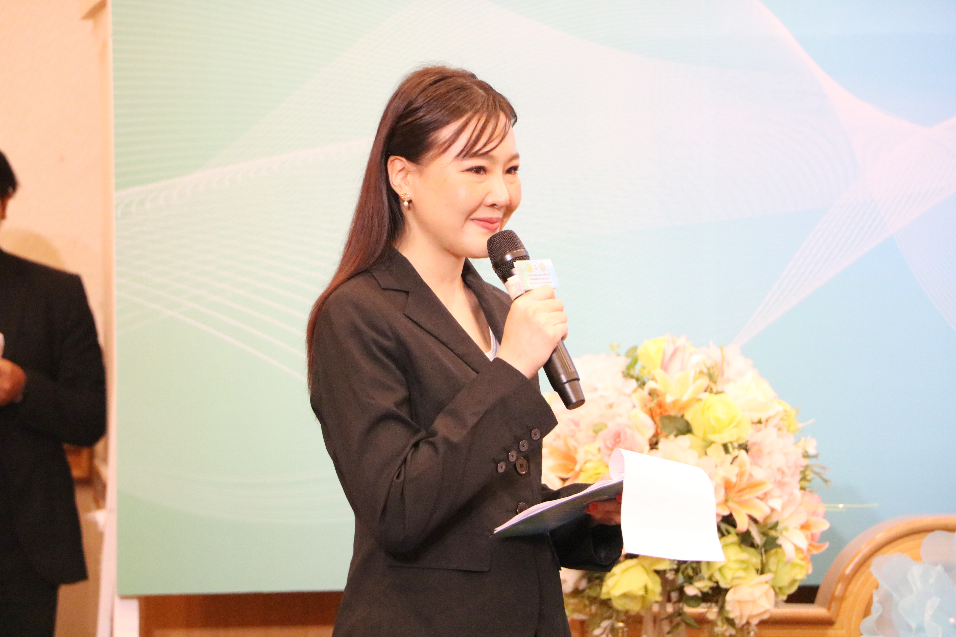 title - ผู้ตรวจราชการกรม ร่วมพิธีเปิดงานขับเคลื่อนพลังเครือข่ายอาสาสมัครเกษตรหมู่บ้าน ณ โรงแรมเอเชียแอร์พอร์ท ปทุมธานี